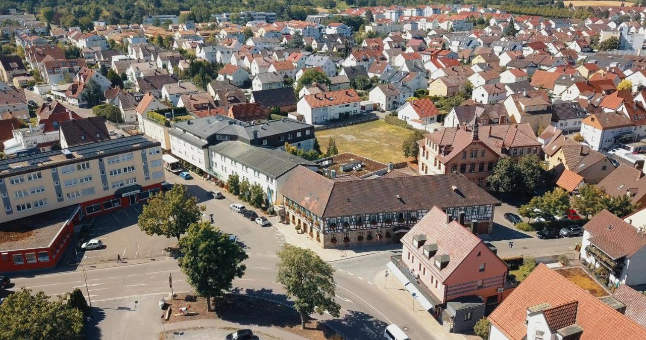 Hotel Adler Asperg Екстер'єр фото